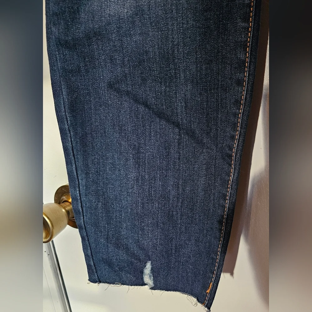 Sonoma Skinny Every Day Distressed Jeans Frayed Hem Size 16PR New With Tags